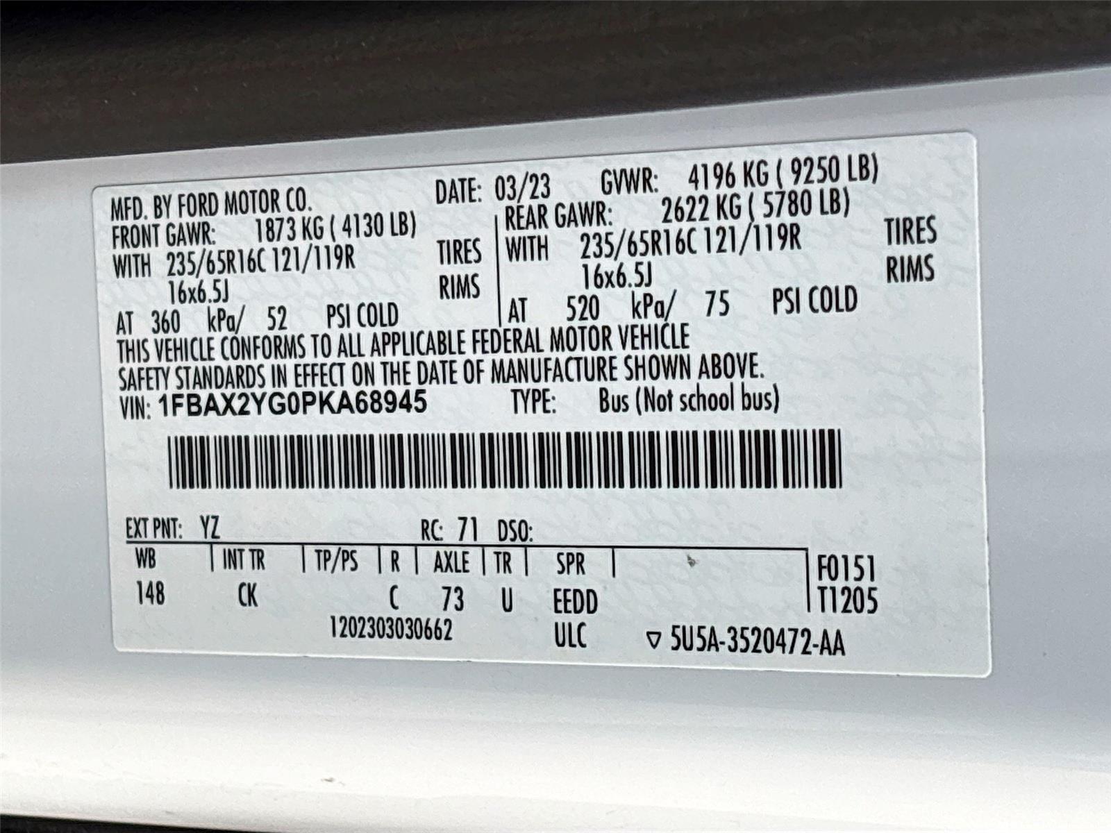 2023 Ford Transit Passenger Wagon XLT