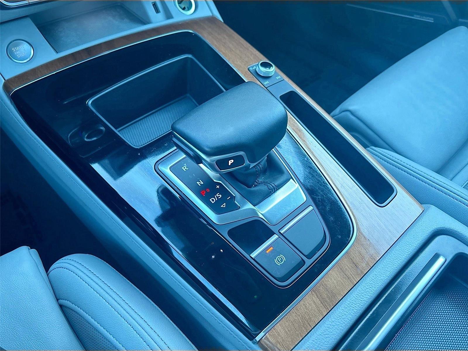 2022 Audi Q5 S line Prestige