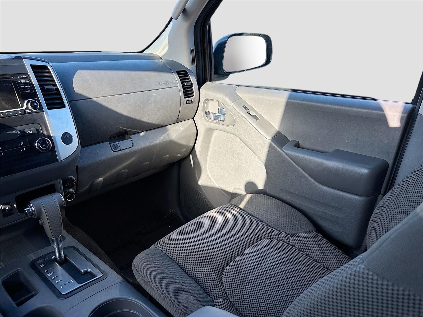 2017 Nissan Frontier SV V6