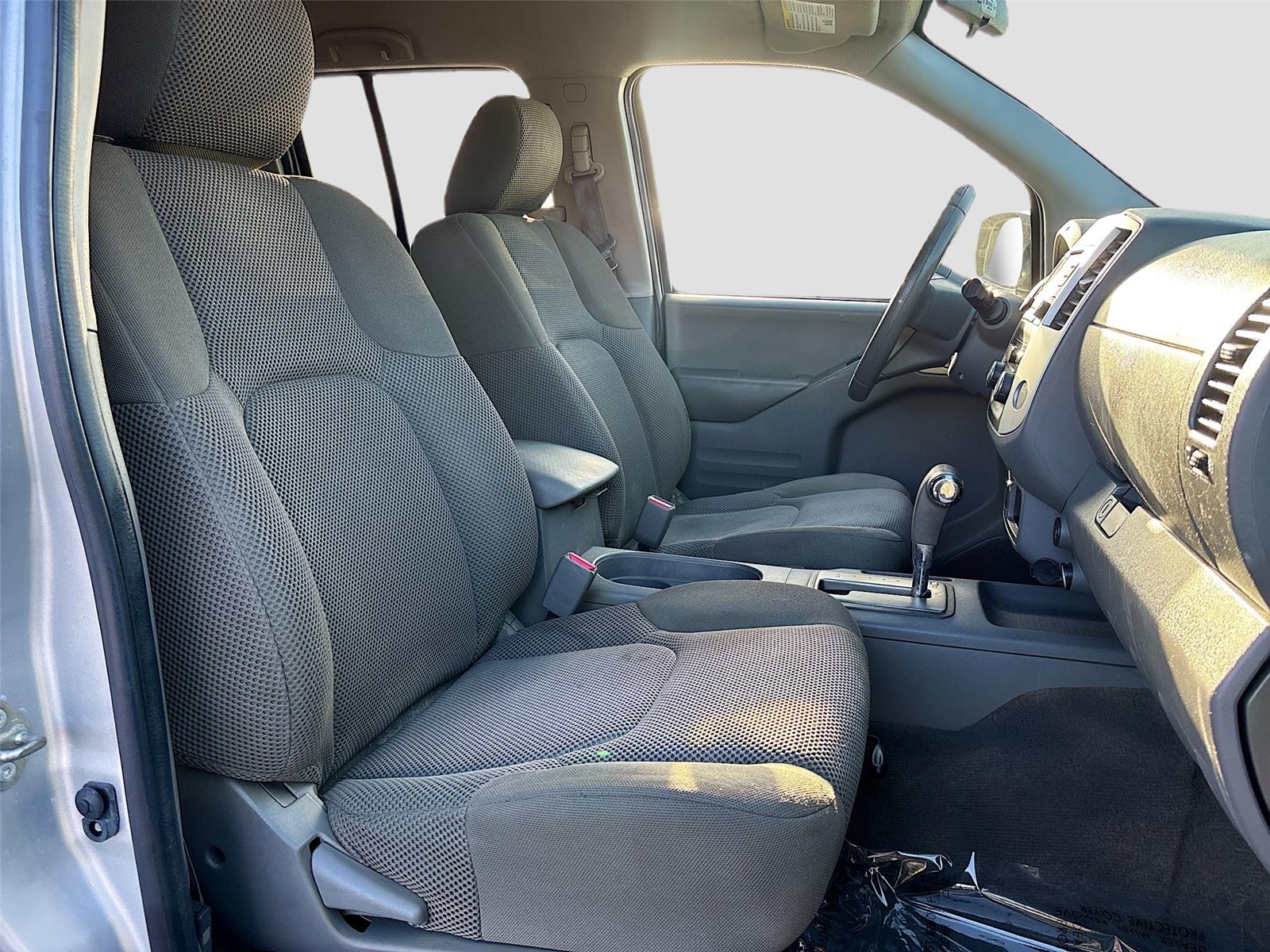 2017 Nissan Frontier SV V6