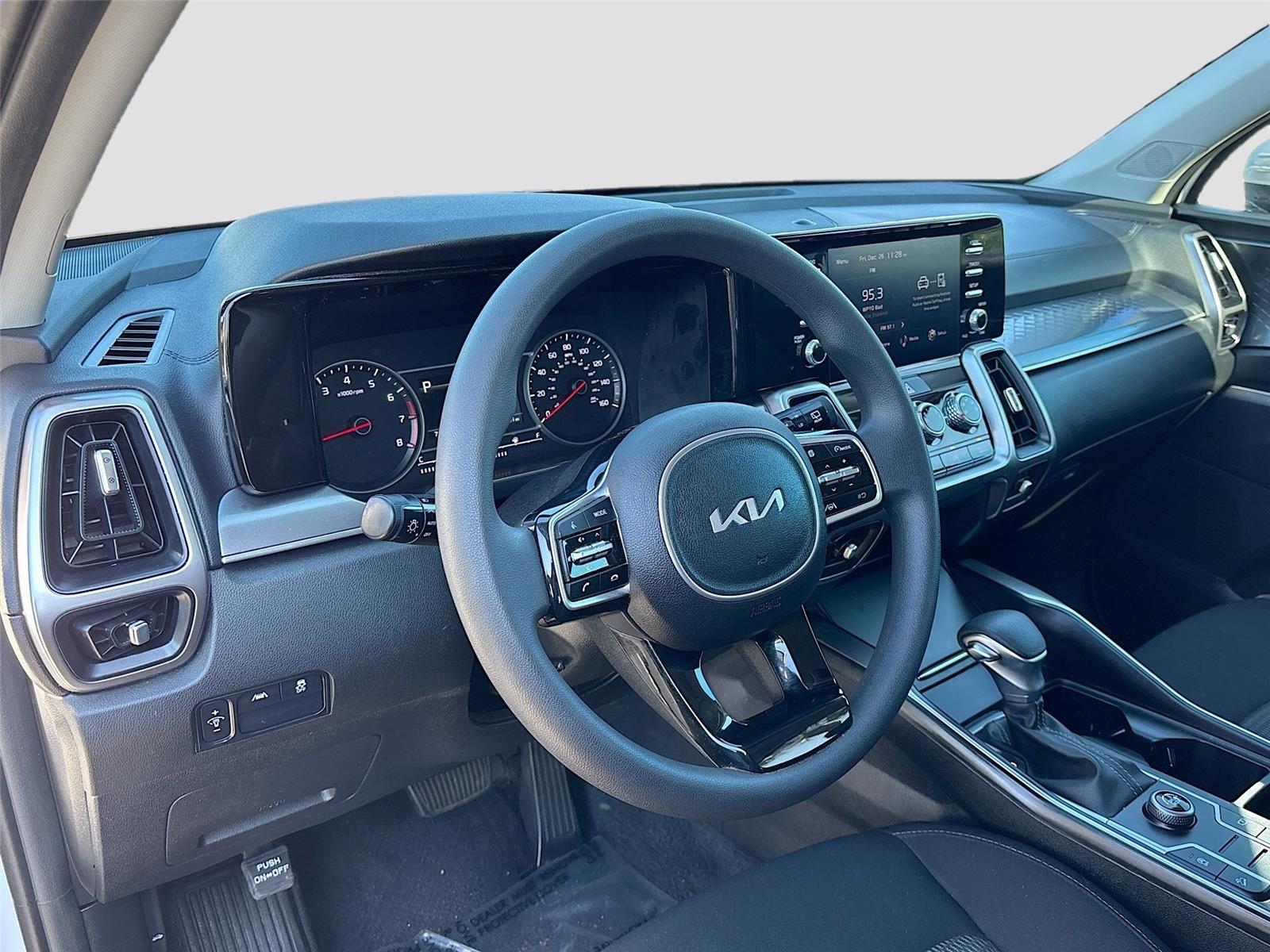 2023 Kia Sorento LX