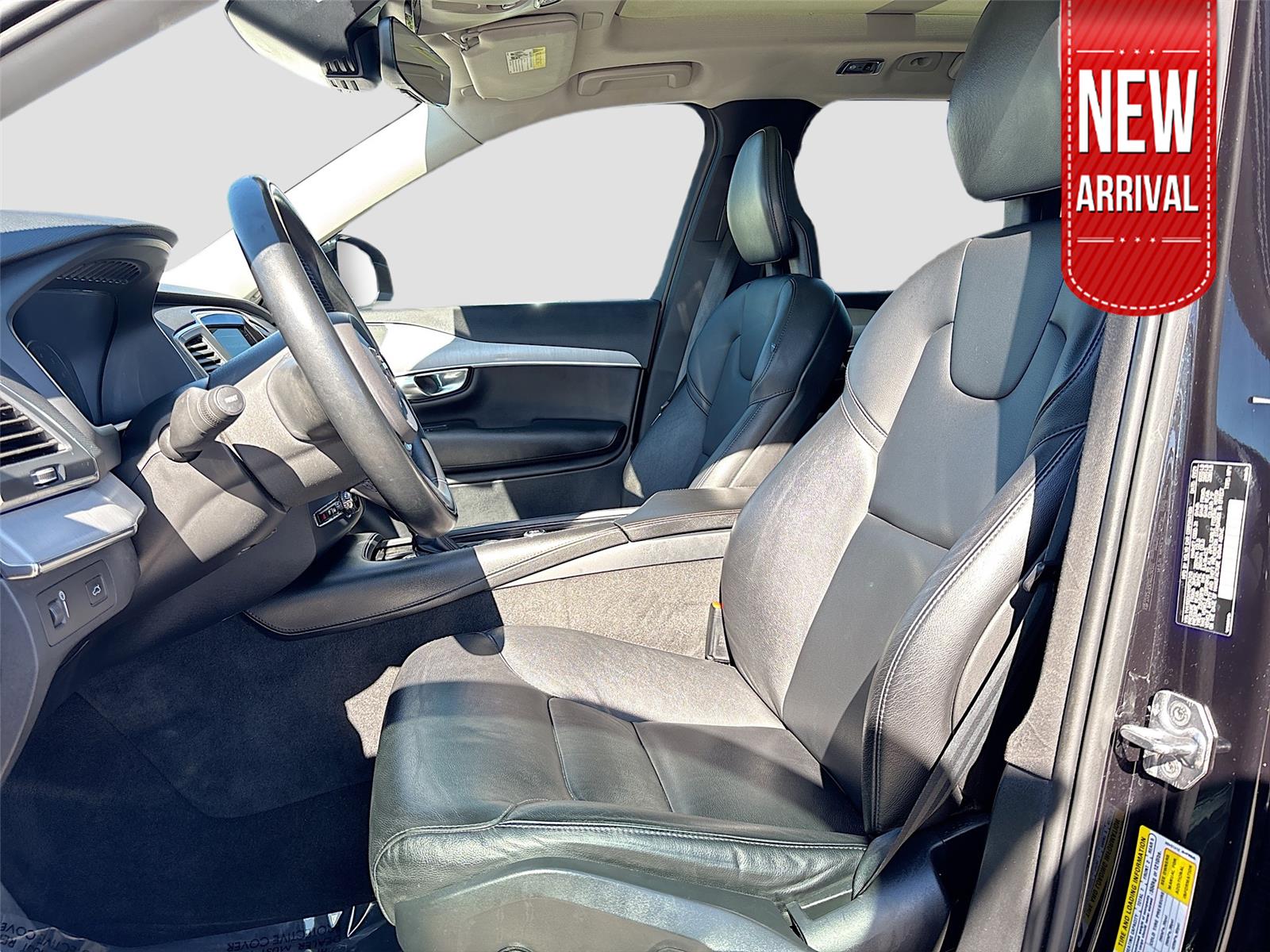 2021 Volvo XC90 Momentum