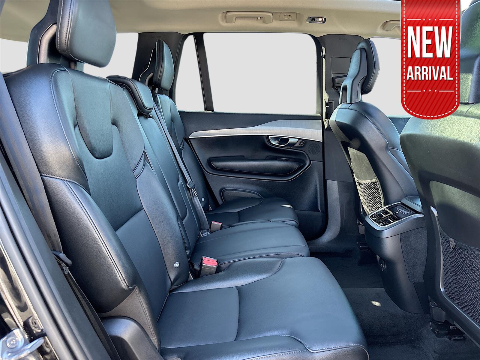 2021 Volvo XC90 Momentum