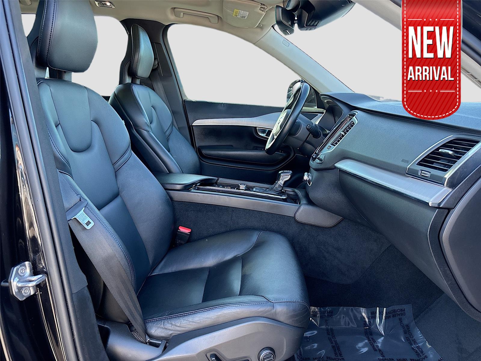 2021 Volvo XC90 Momentum