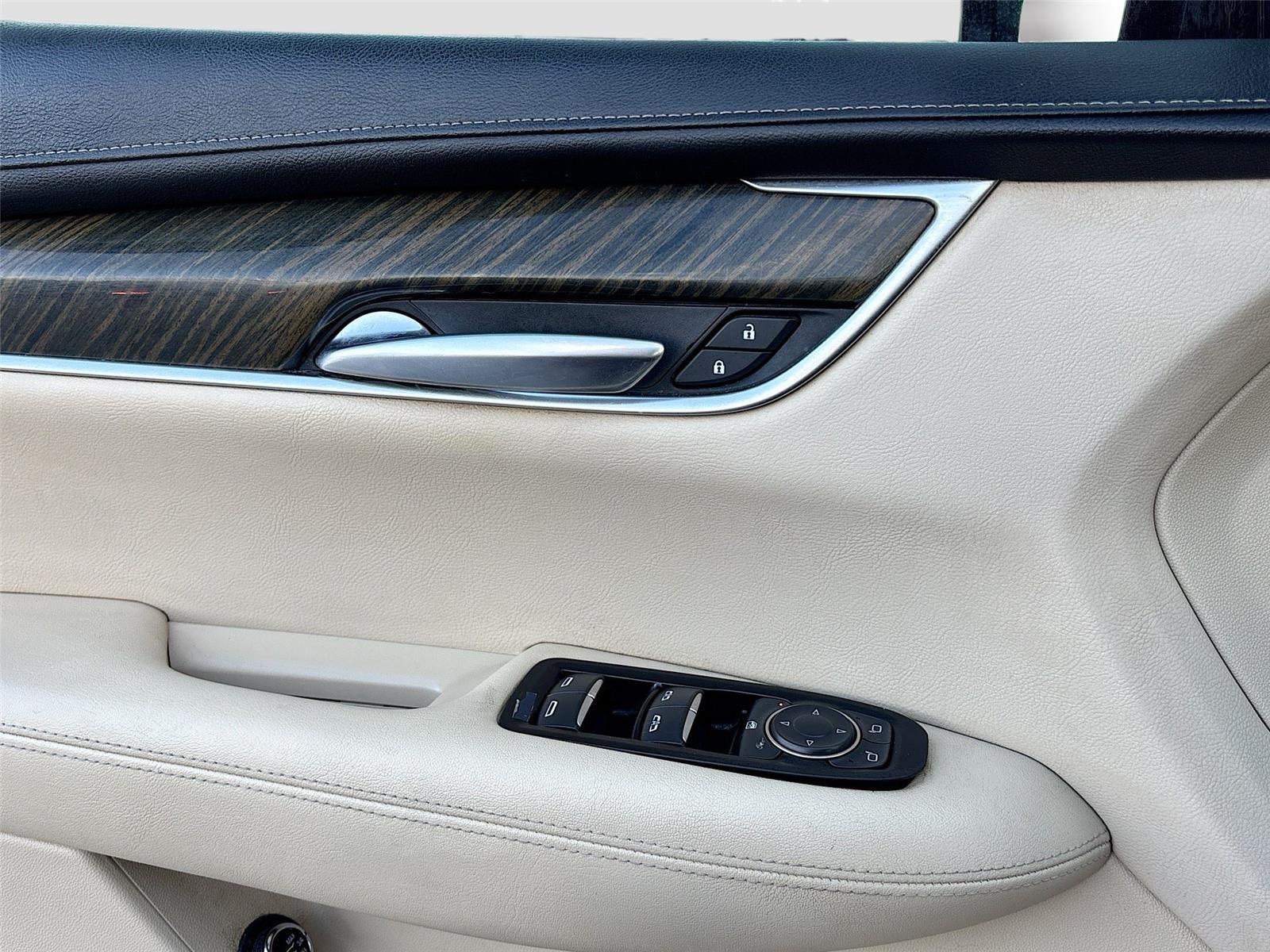 2017 Cadillac XT5 FWD