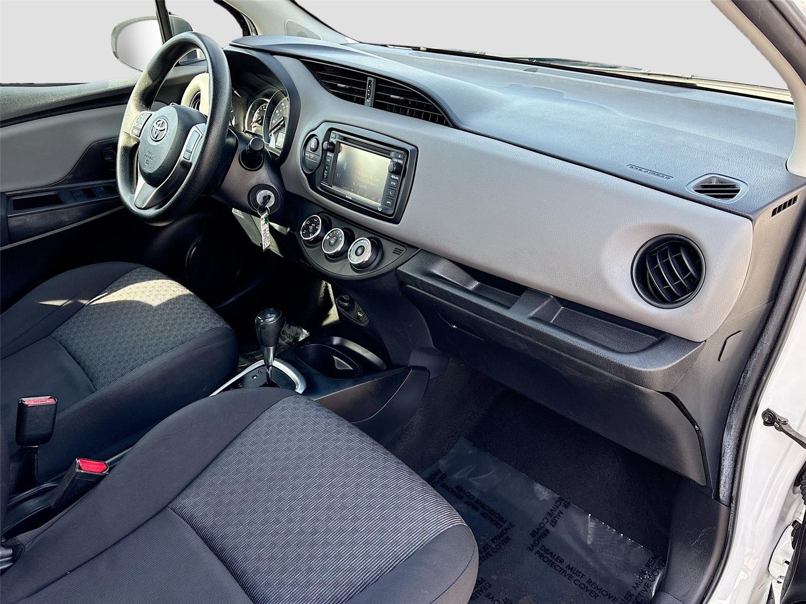 2017 Toyota Yaris 5-Door L