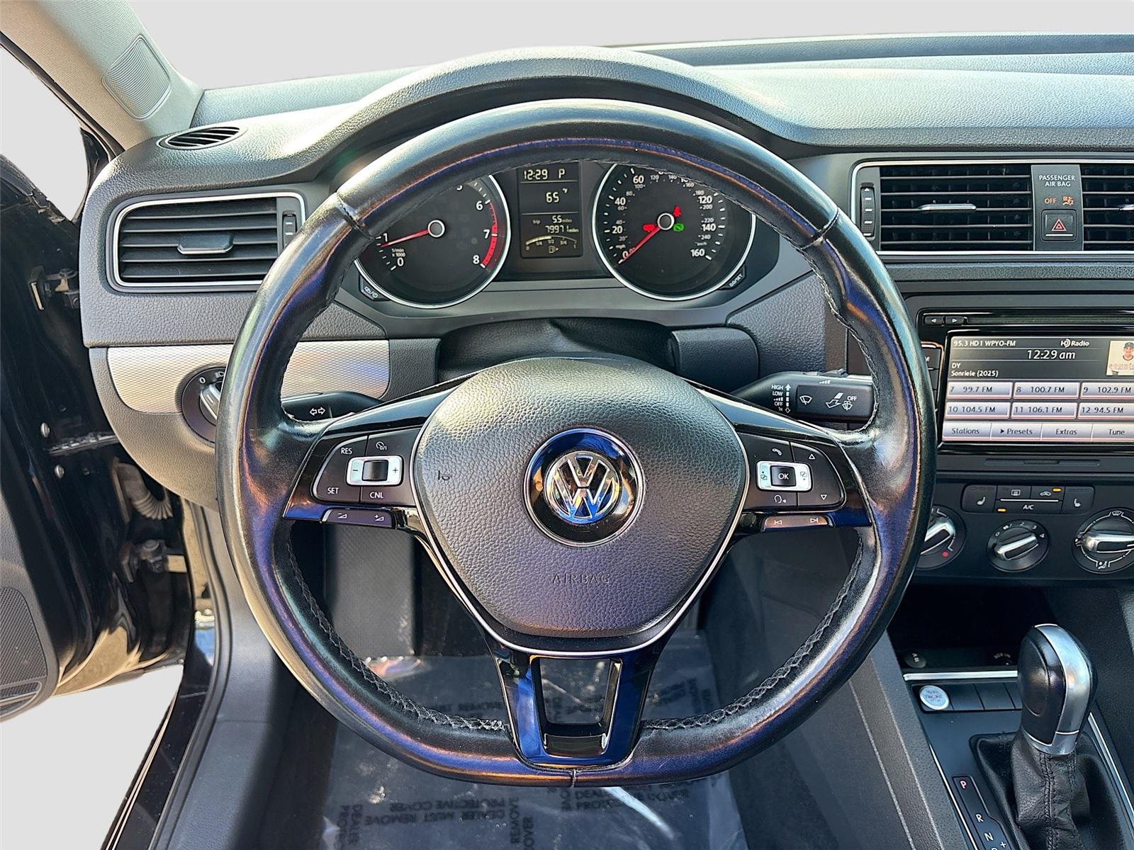 2015 Volkswagen Jetta Sedan 1.8T SE w/Connectivity