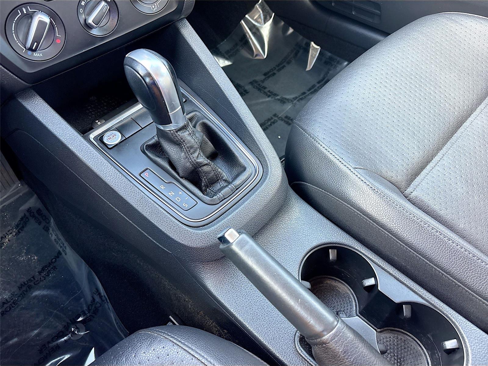 2015 Volkswagen Jetta Sedan 1.8T SE w/Connectivity