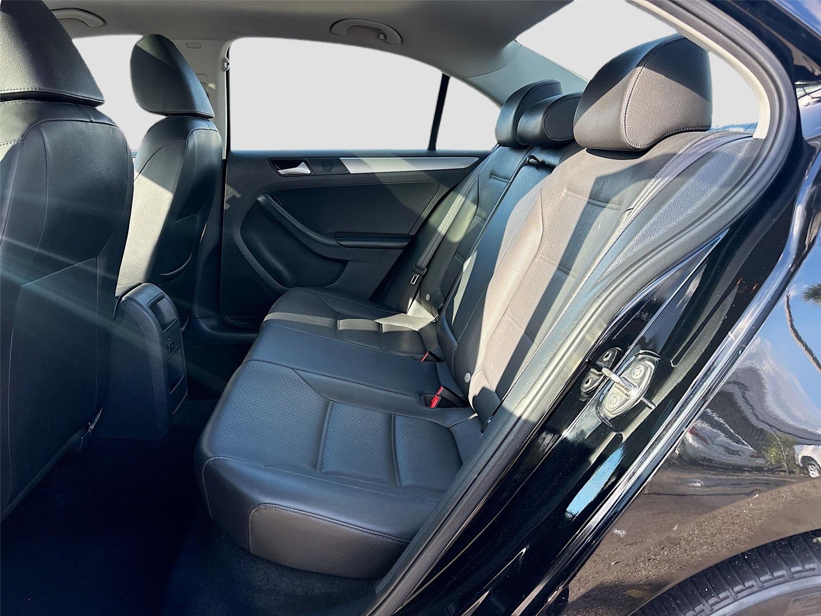 2015 Volkswagen Jetta Sedan 1.8T SE w/Connectivity