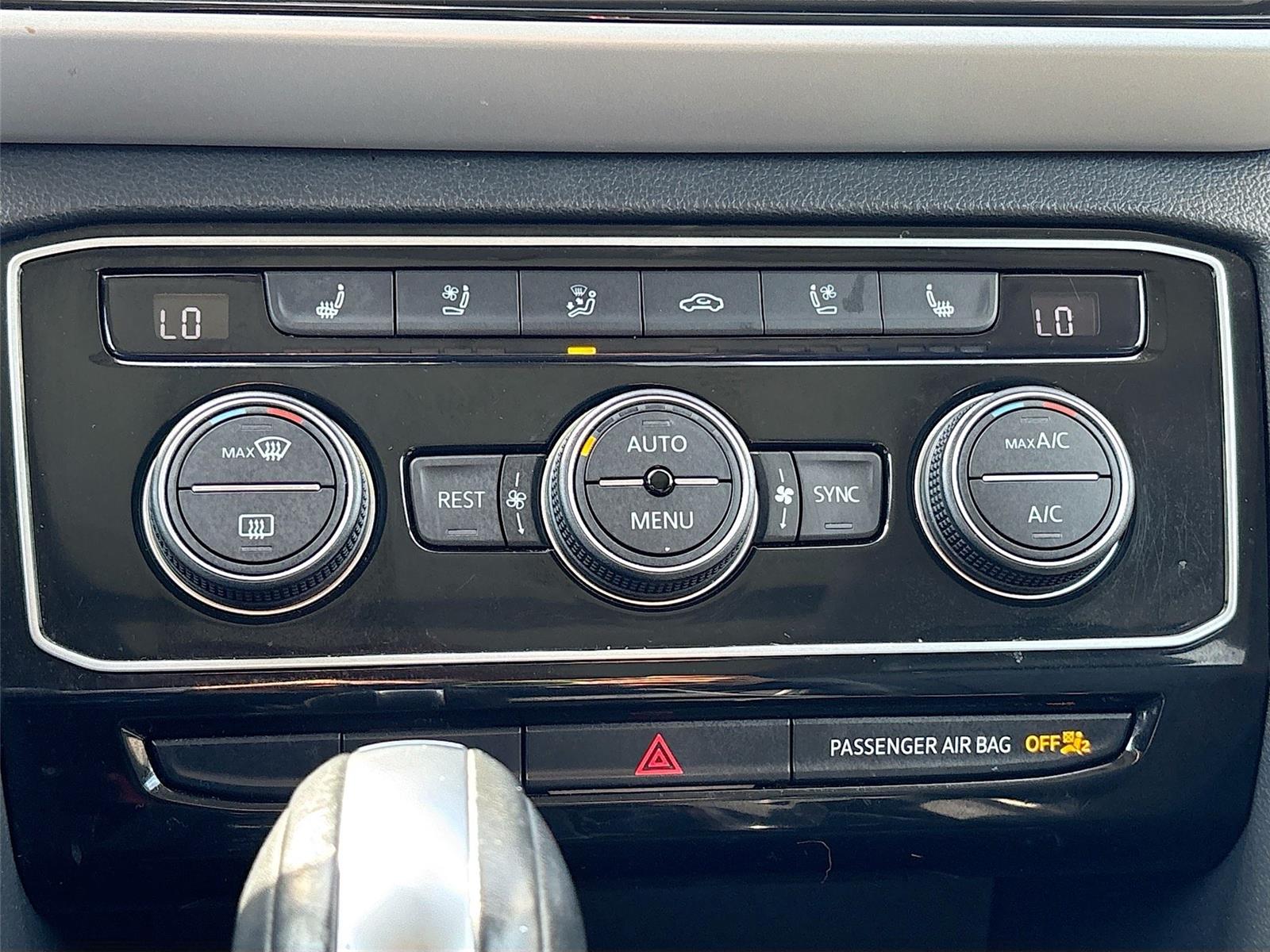 2021 Volkswagen Atlas 3.6L V6 SEL Premium R-Line