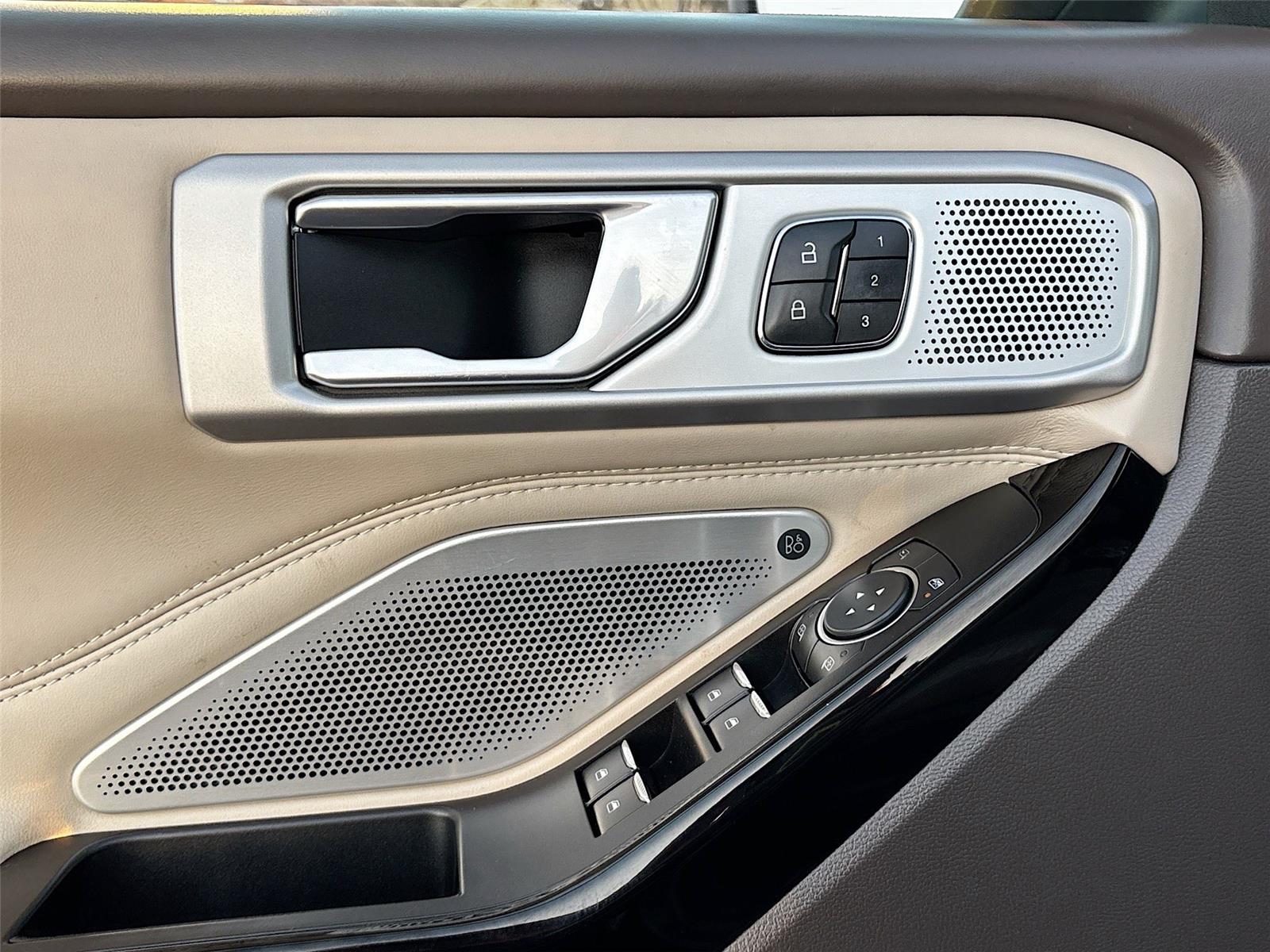 2021 Ford Explorer Platinum