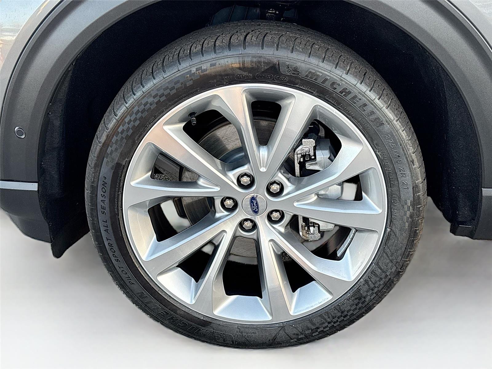 2021 Ford Explorer Platinum