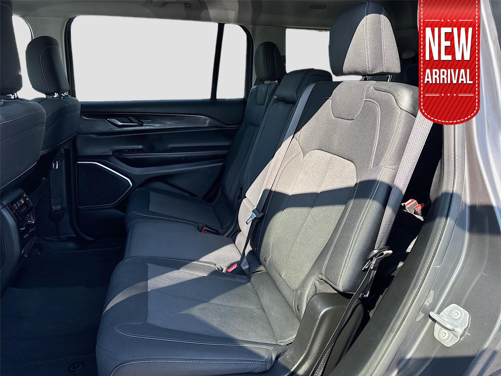 2021 Jeep Grand Cherokee L Laredo