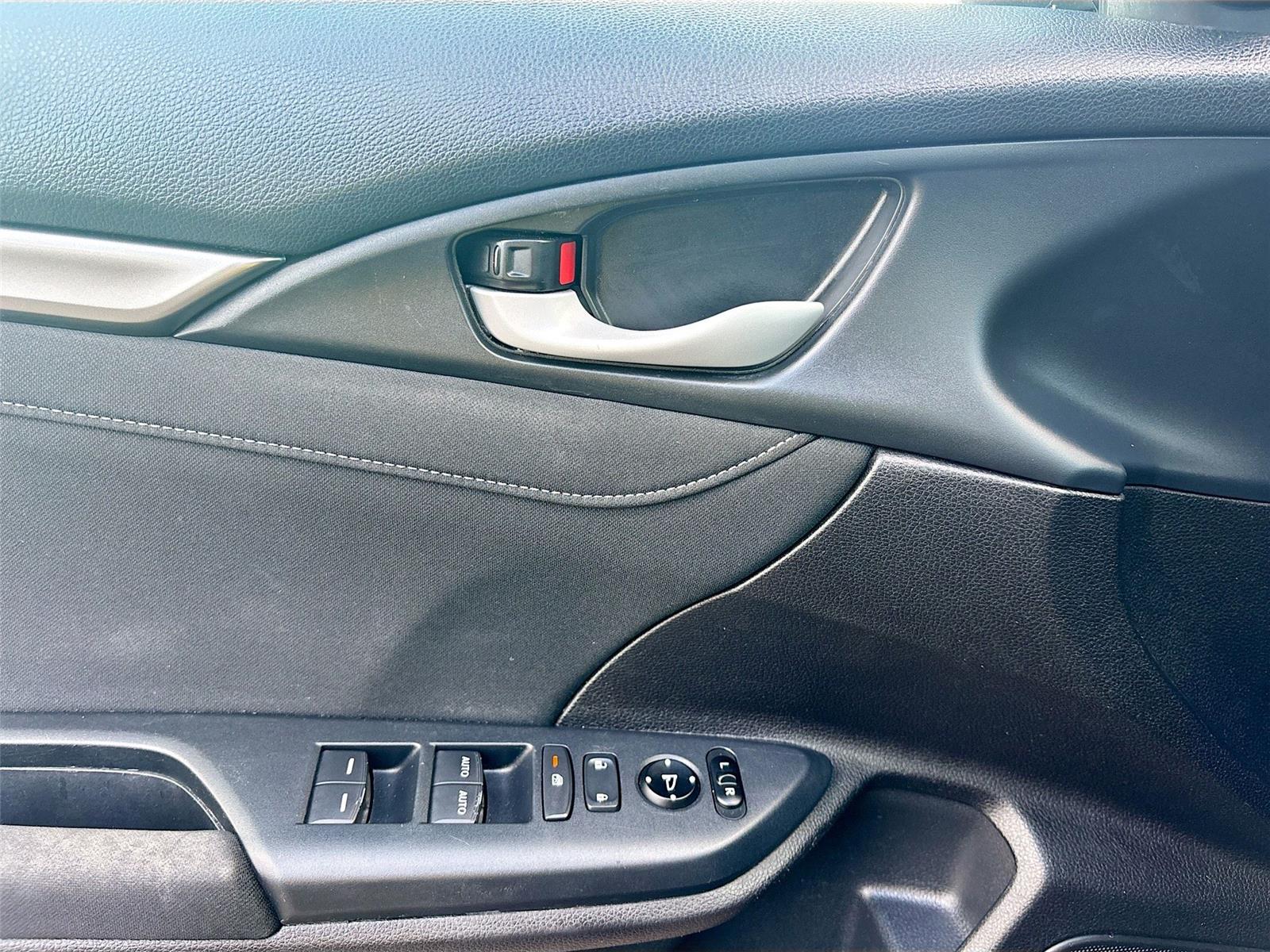 2019 Honda Civic Hatchback EX