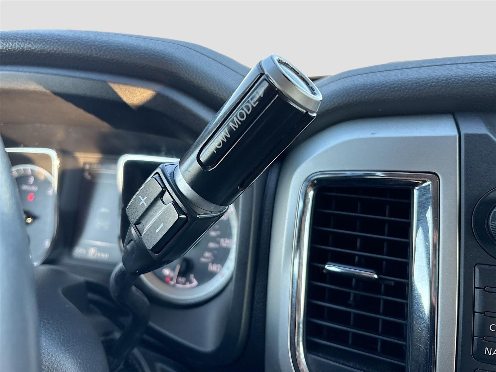 2017 Nissan Titan XD SV