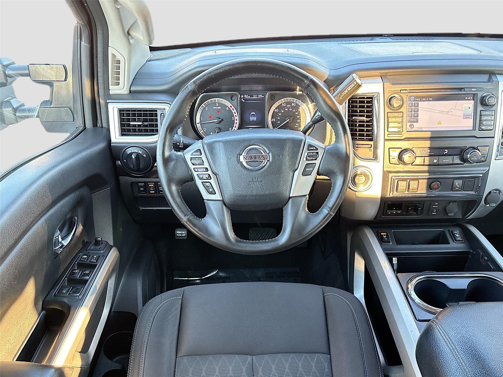 2017 Nissan Titan XD SV