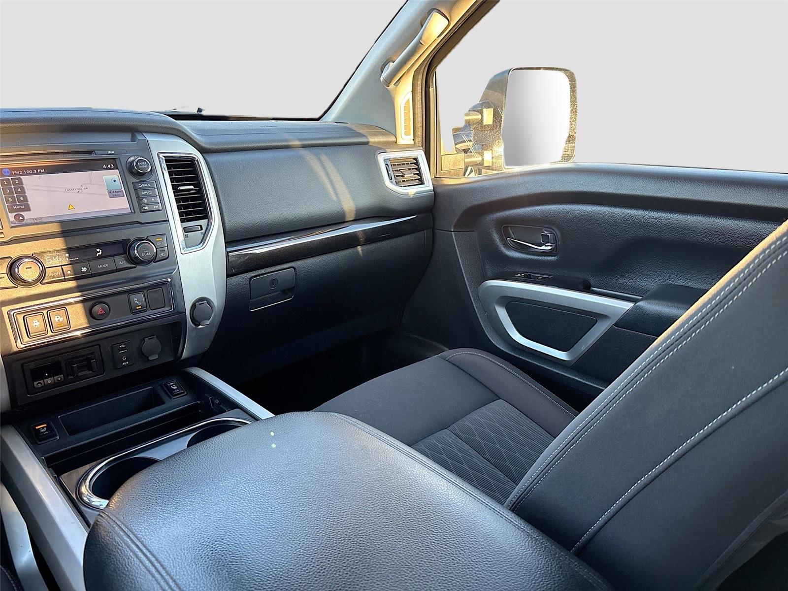 2017 Nissan Titan XD SV