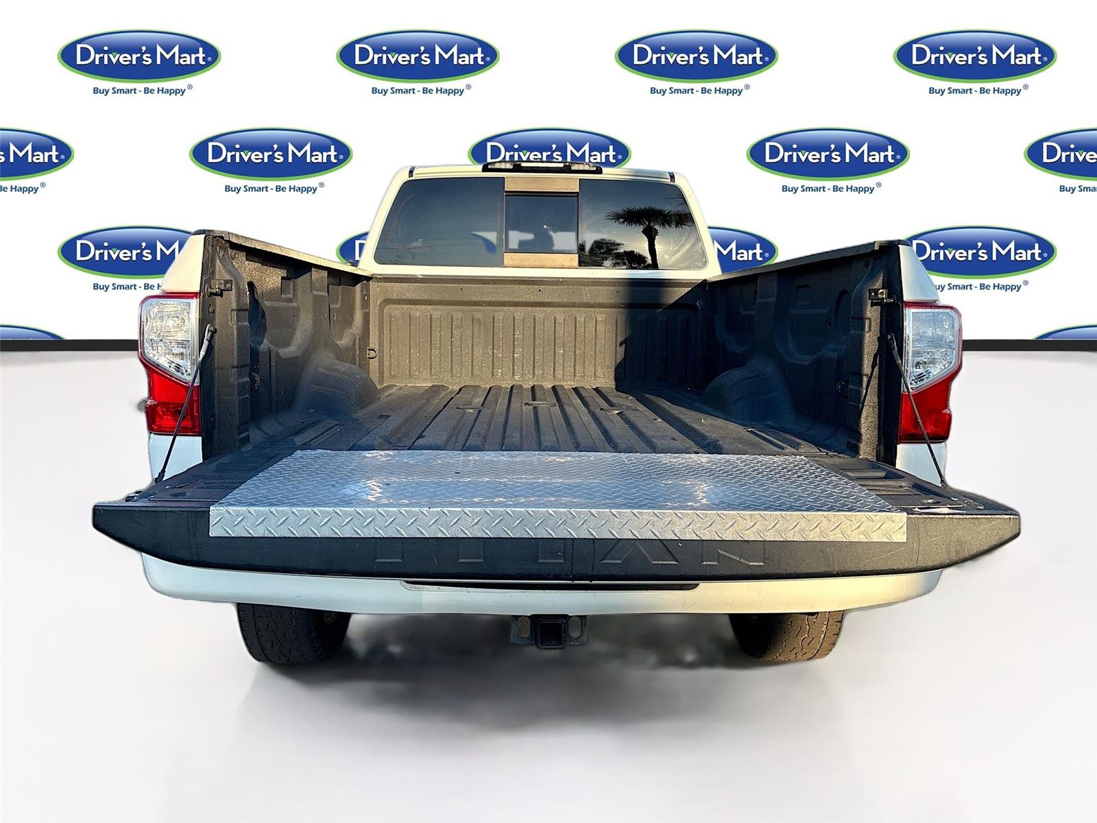 2017 Nissan Titan XD SV