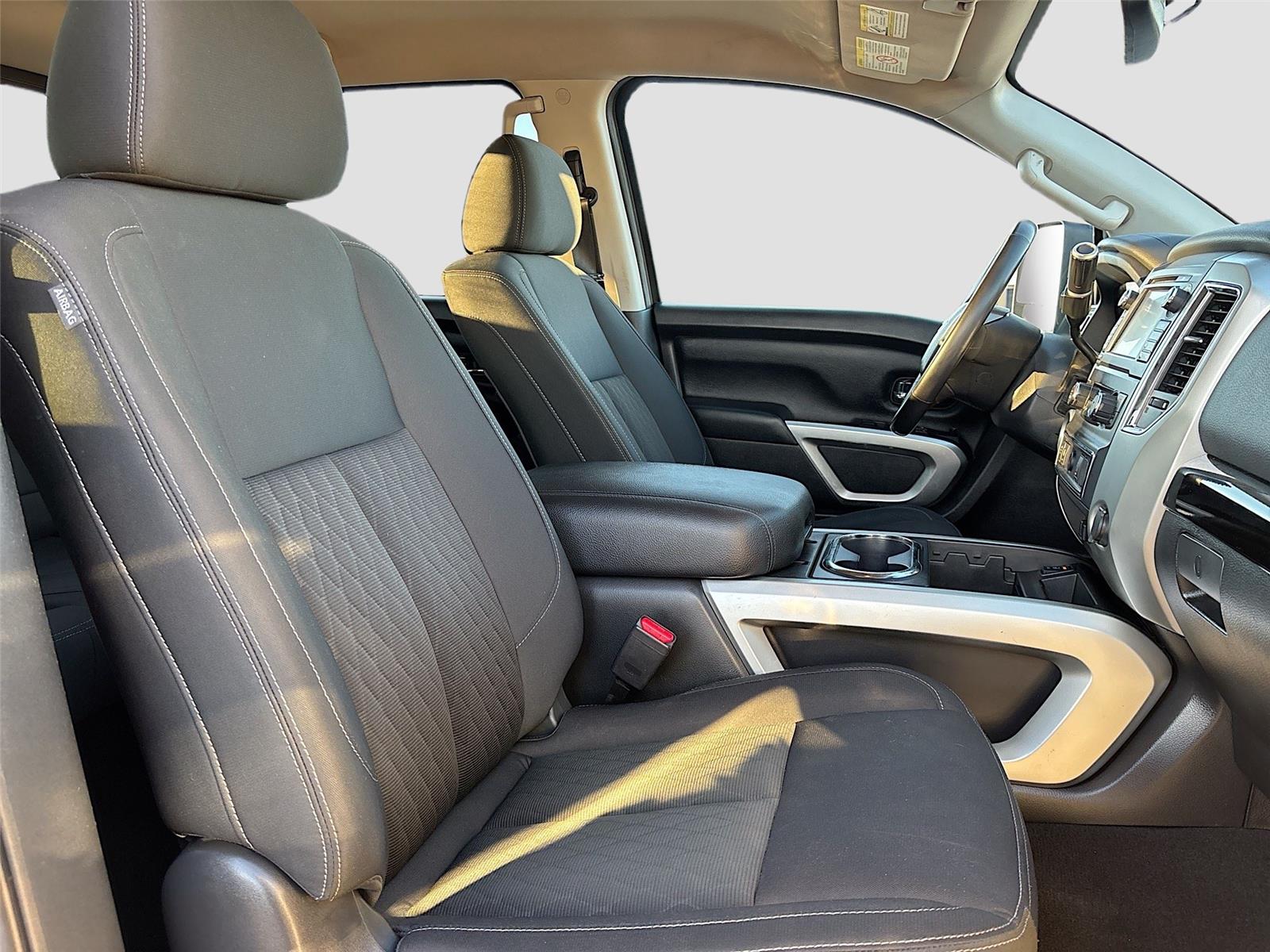 2017 Nissan Titan XD SV