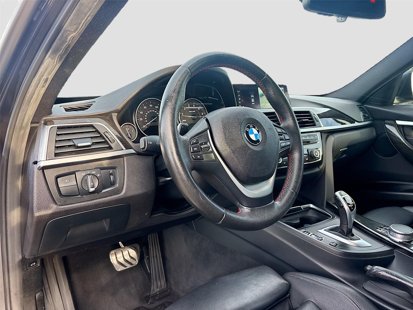 2017 BMW 3 Series 330i