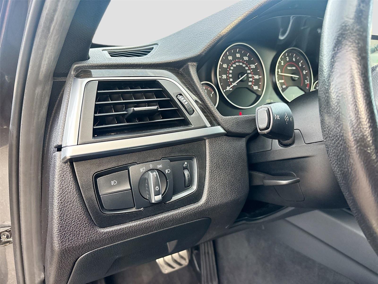 2017 BMW 3 Series 330i