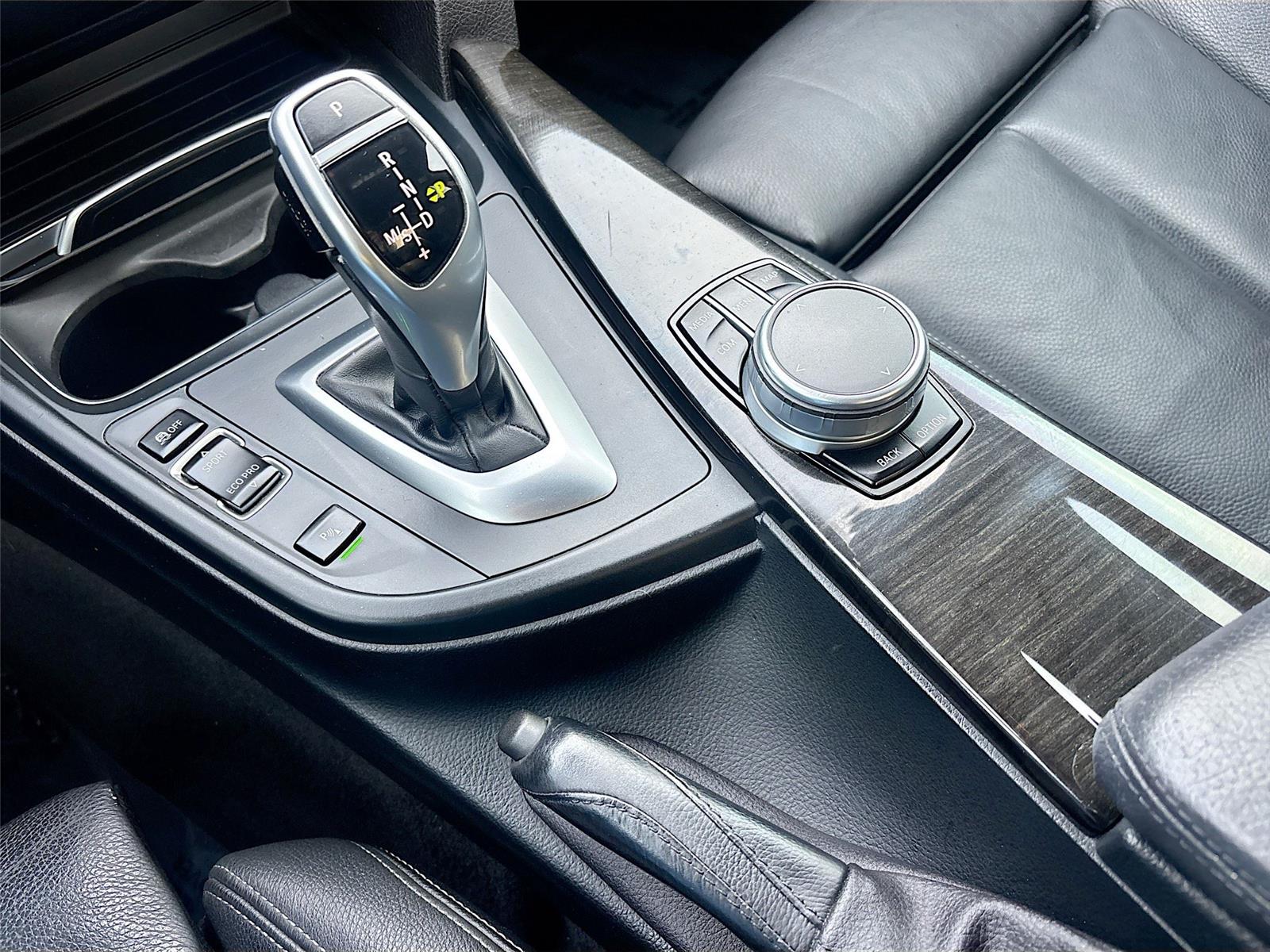 2017 BMW 3 Series 330i