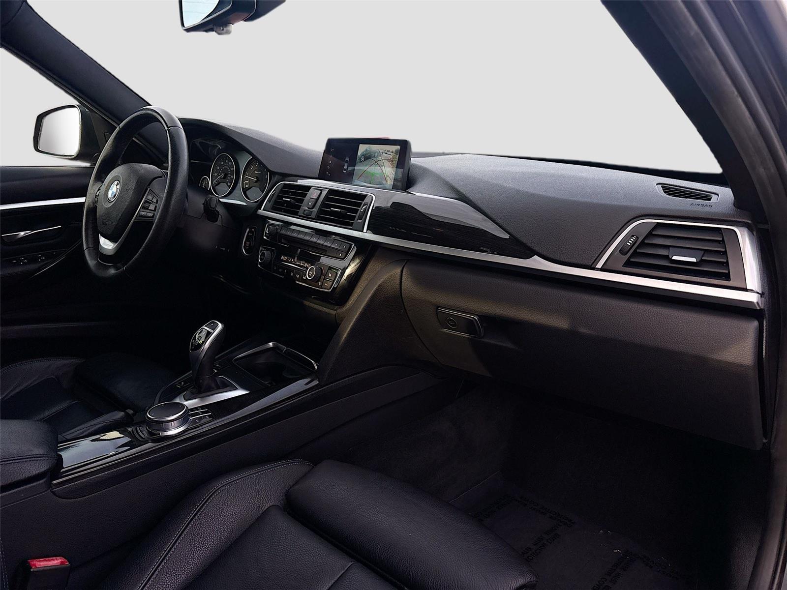 2017 BMW 3 Series 330i