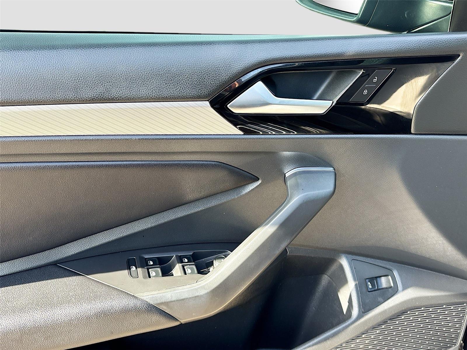 2019 Volkswagen Jetta R-Line