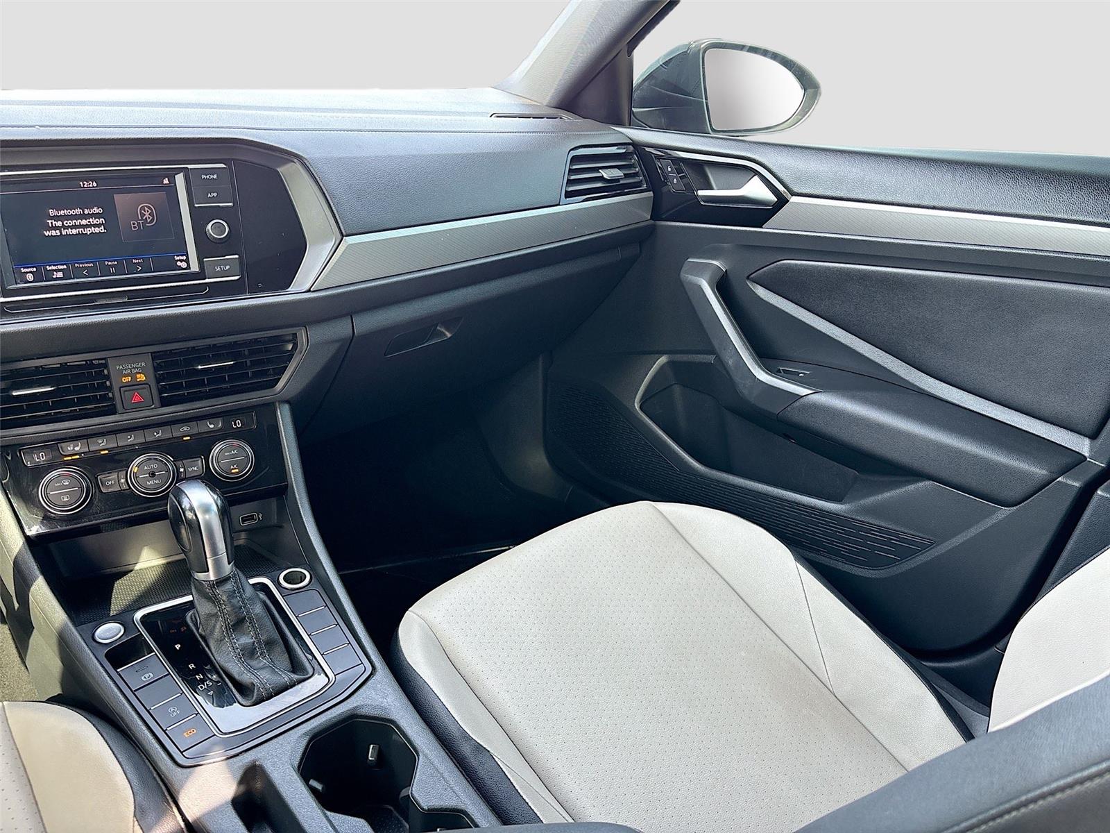 2019 Volkswagen Jetta R-Line