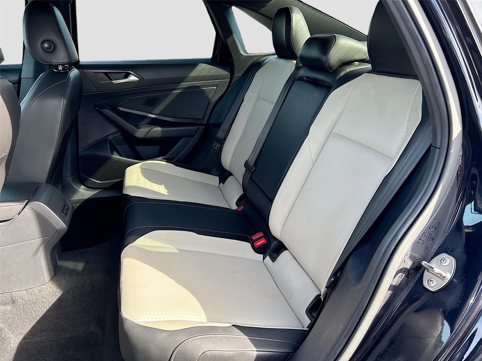 2019 Volkswagen Jetta R-Line