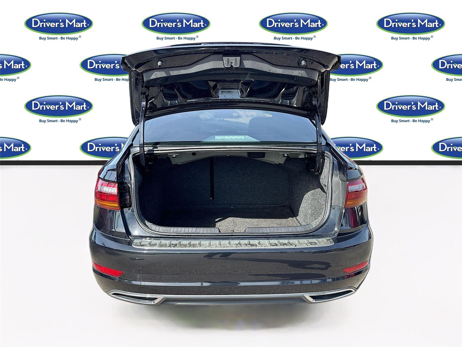 2019 Volkswagen Jetta R-Line