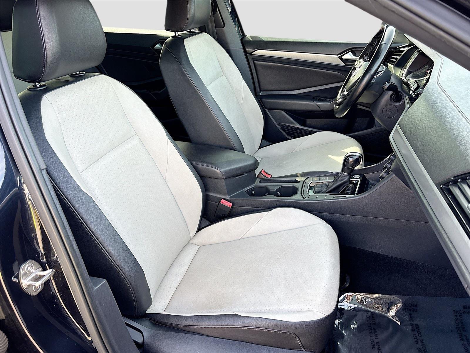 2019 Volkswagen Jetta R-Line