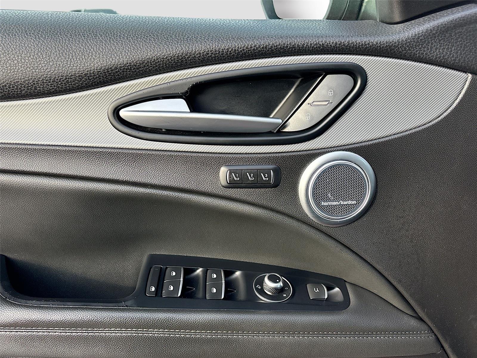 2019 Alfa Romeo Stelvio Ti Sport