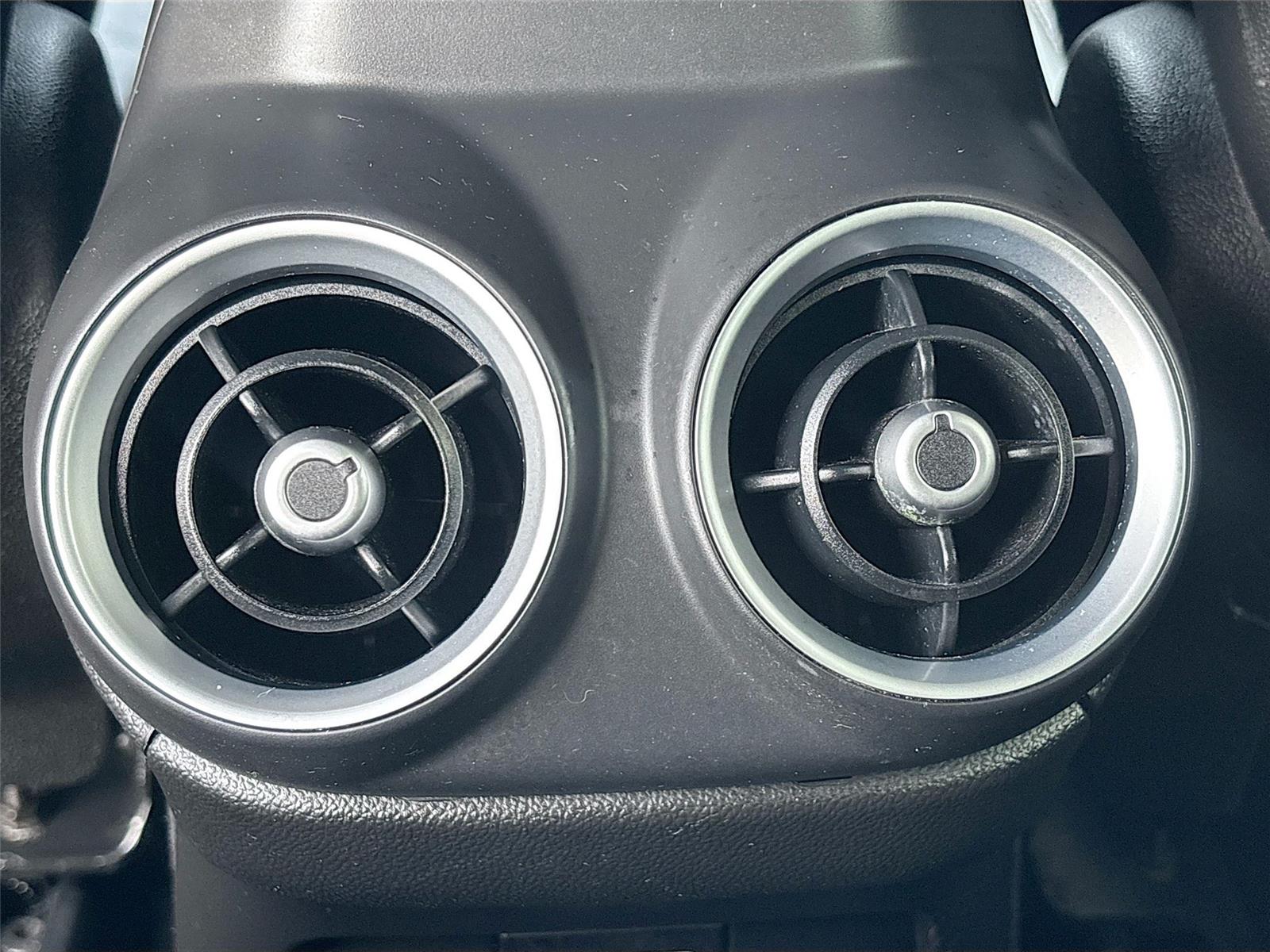 2019 Alfa Romeo Stelvio Ti Sport