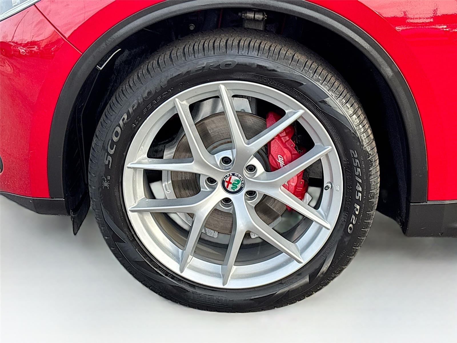 2019 Alfa Romeo Stelvio Ti Sport