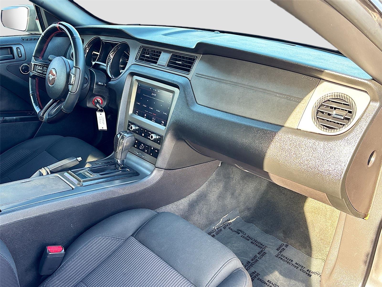 2014 Ford Mustang V6