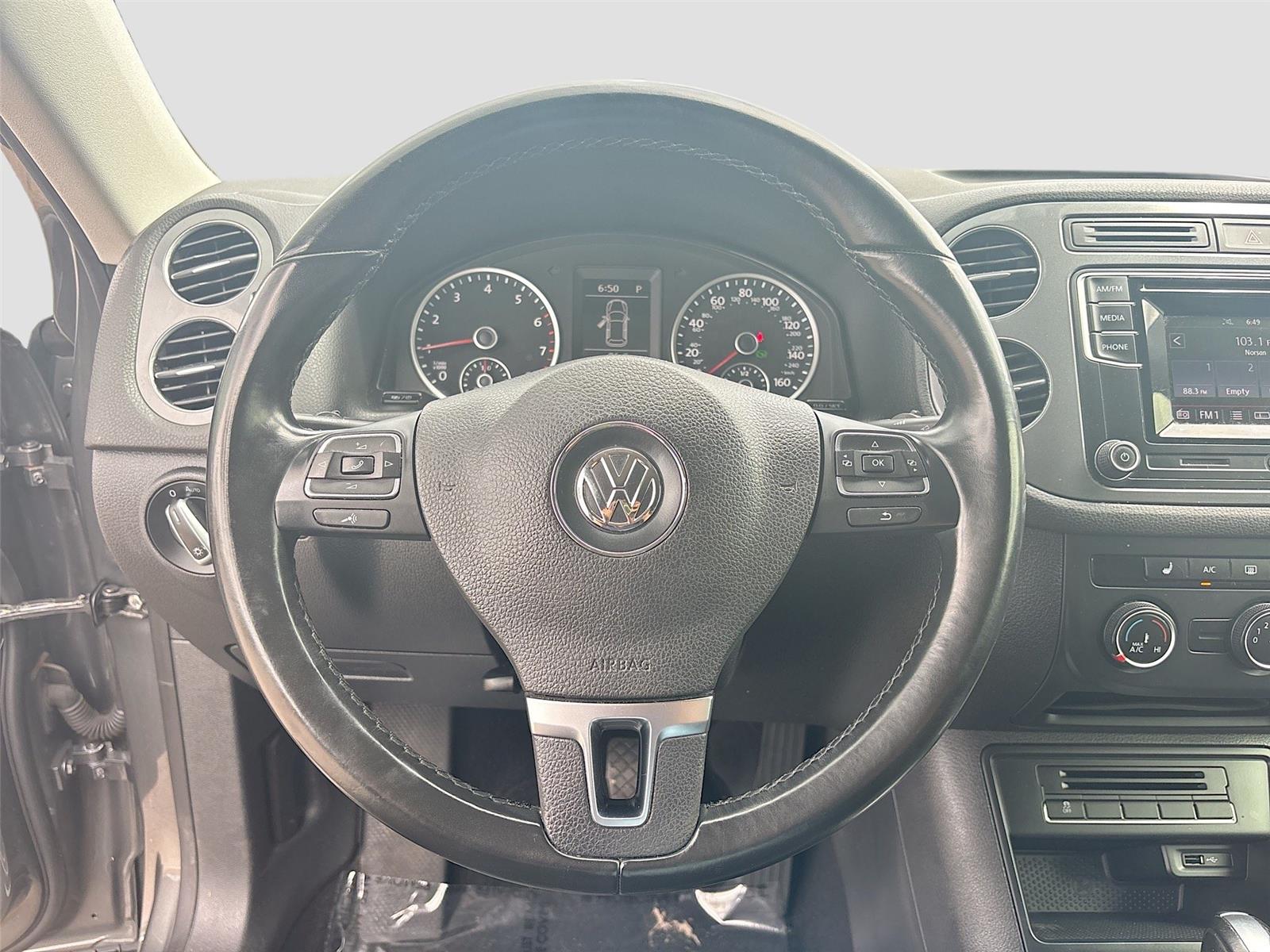 2016 Volkswagen Tiguan S
