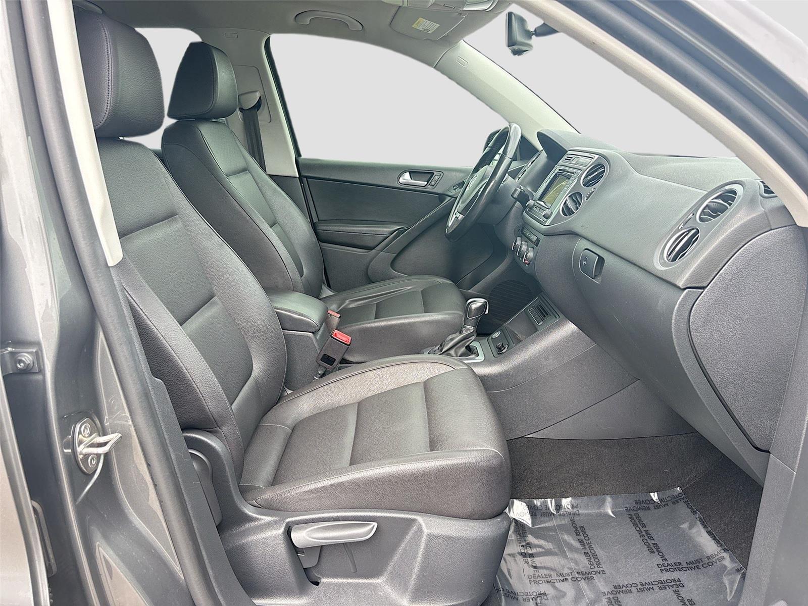 2016 Volkswagen Tiguan S