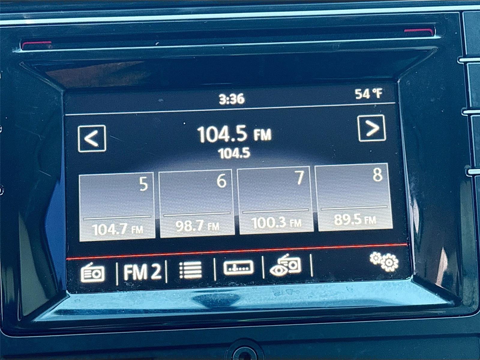 2016 Volkswagen Passat 1.8T R-Line w/Comfort Pkg