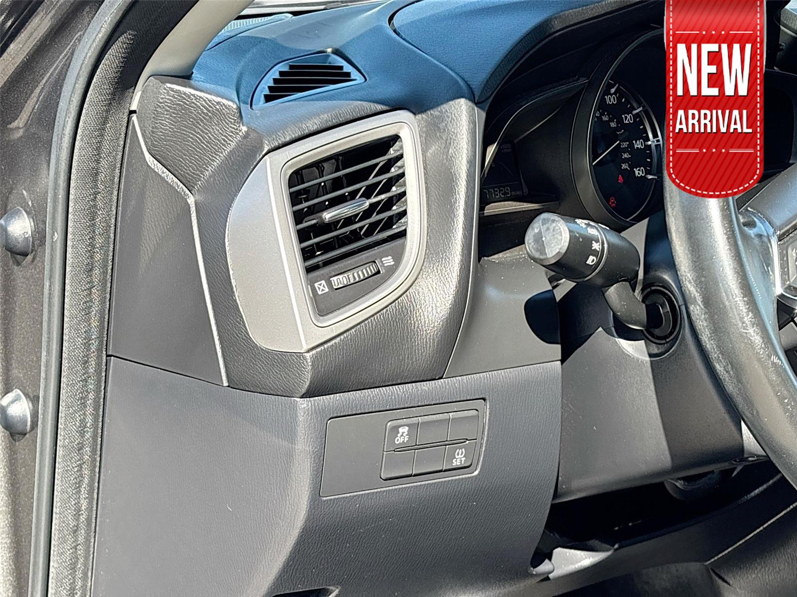 2018 Mazda Mazda3 4-Door Touring