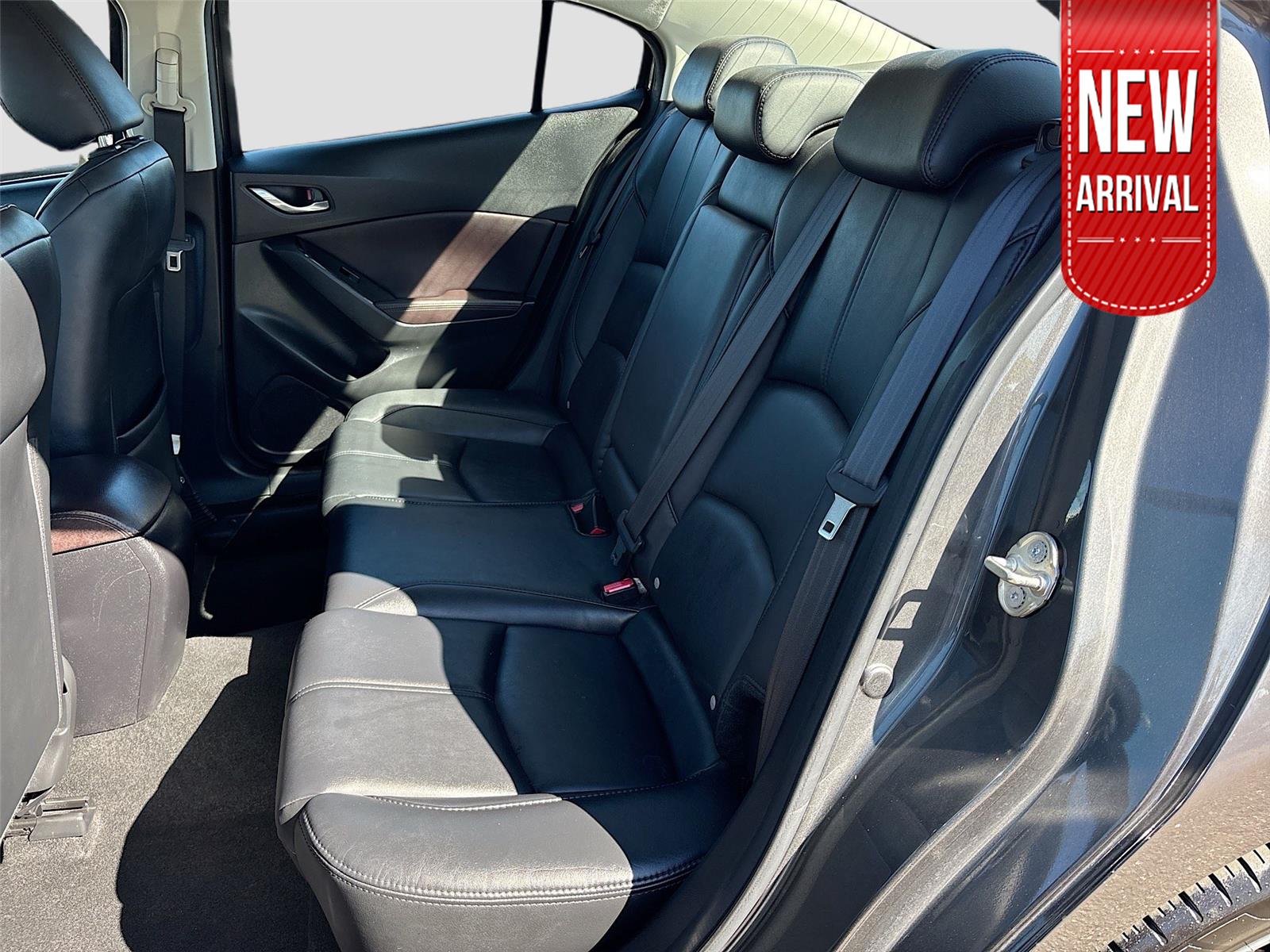 2018 Mazda Mazda3 4-Door Touring