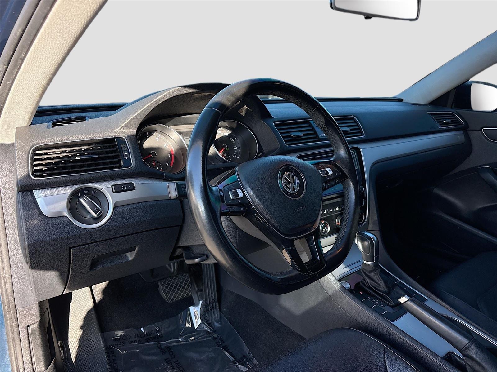 2019 Volkswagen Passat 2.0T Wolfsburg Edition