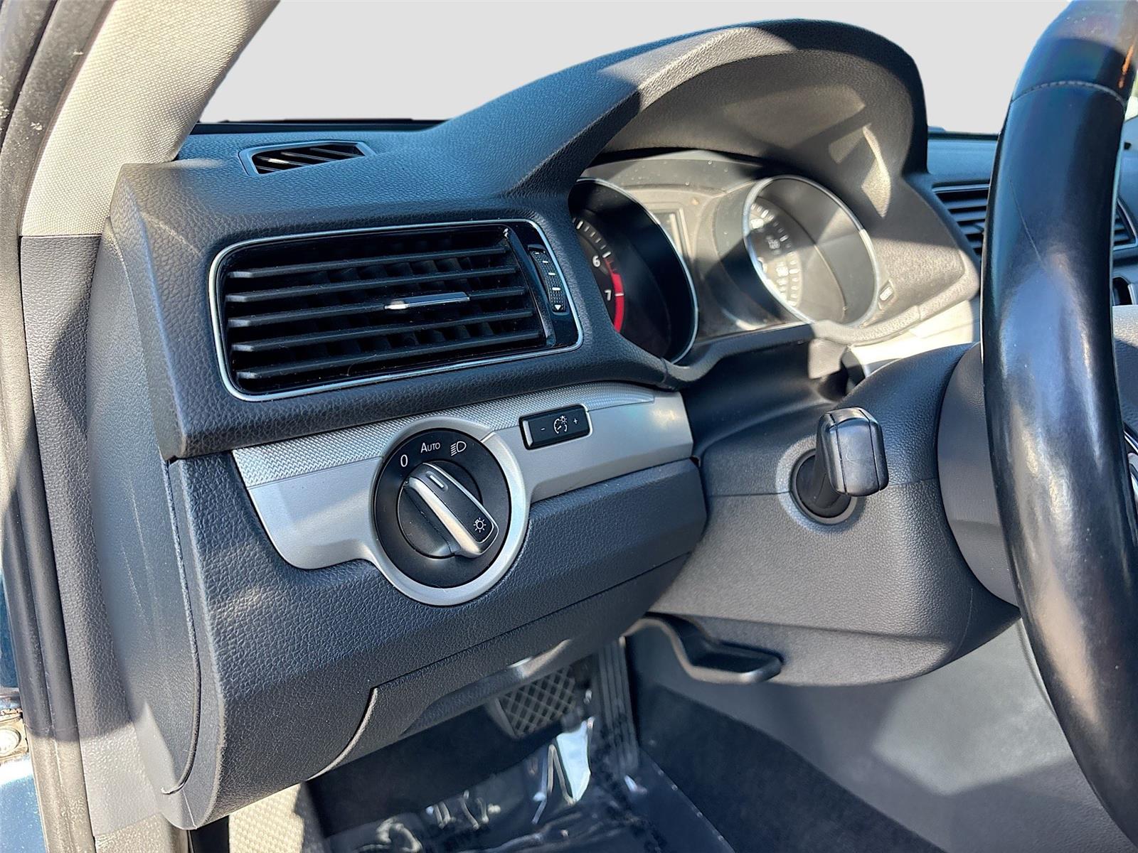 2019 Volkswagen Passat 2.0T Wolfsburg Edition