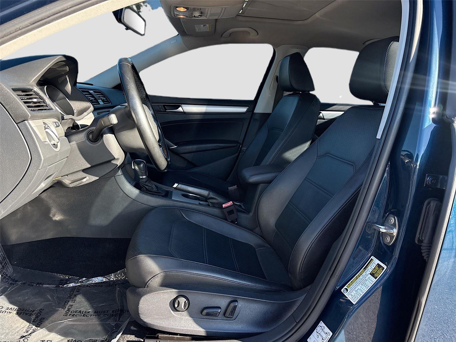 2019 Volkswagen Passat 2.0T Wolfsburg Edition