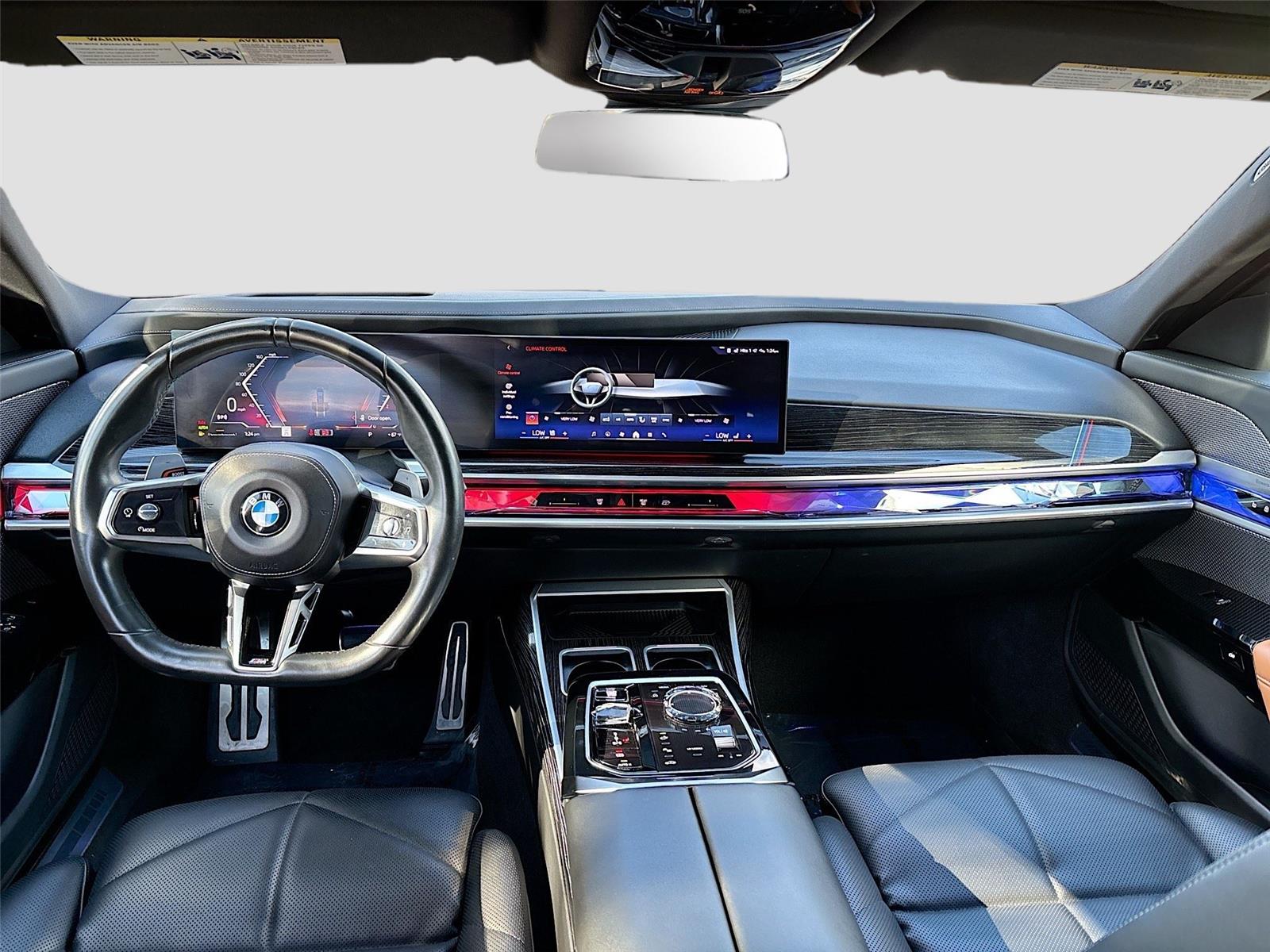 2023 BMW 7 Series 740i