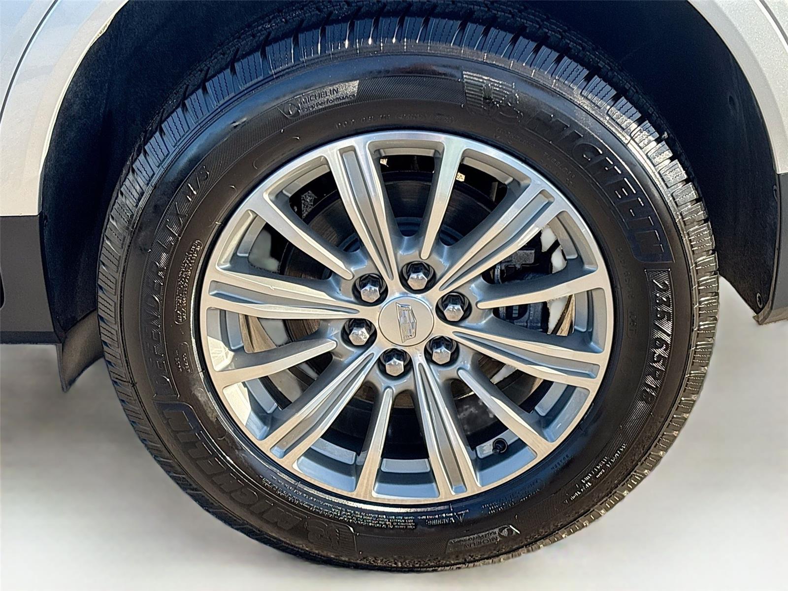 2018 Cadillac XT5 Luxury FWD