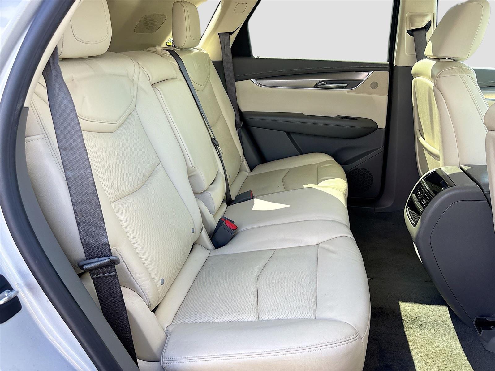 2017 Cadillac XT5 Luxury FWD