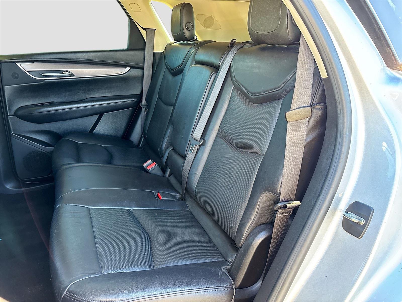 2017 Cadillac XT5 Luxury FWD