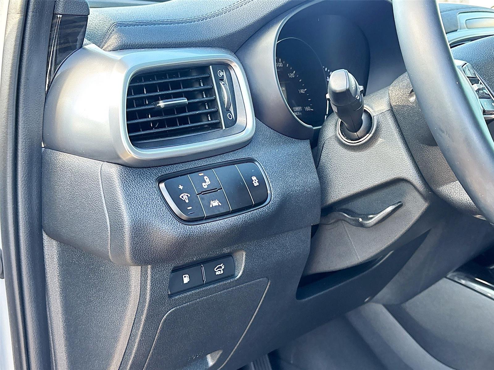 2020 Kia Sorento EX V6