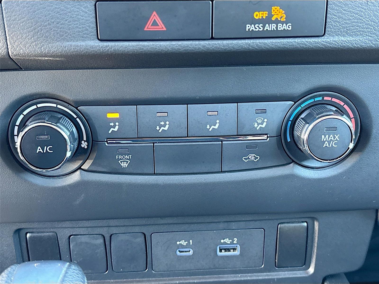 2023 Nissan Frontier SV